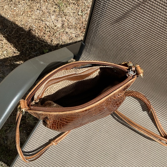 Chloe Elegant Brown Crocodile crossbody Bag - Picture 15 of 16